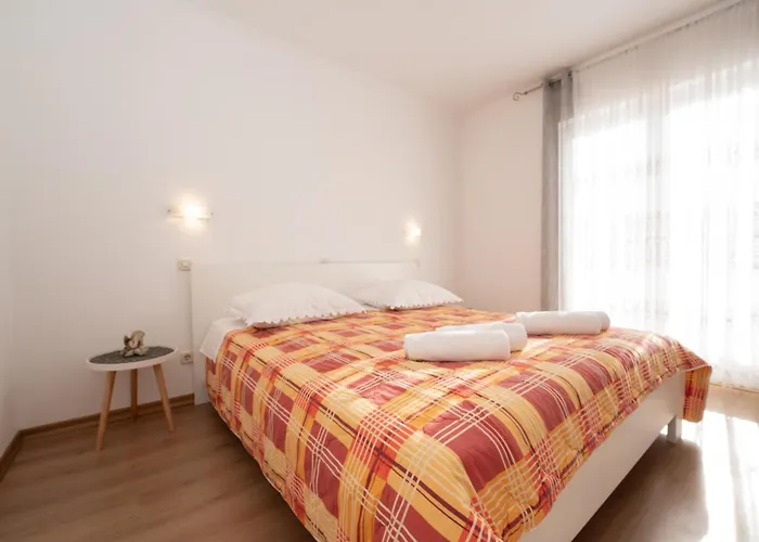 Apartments Biserka