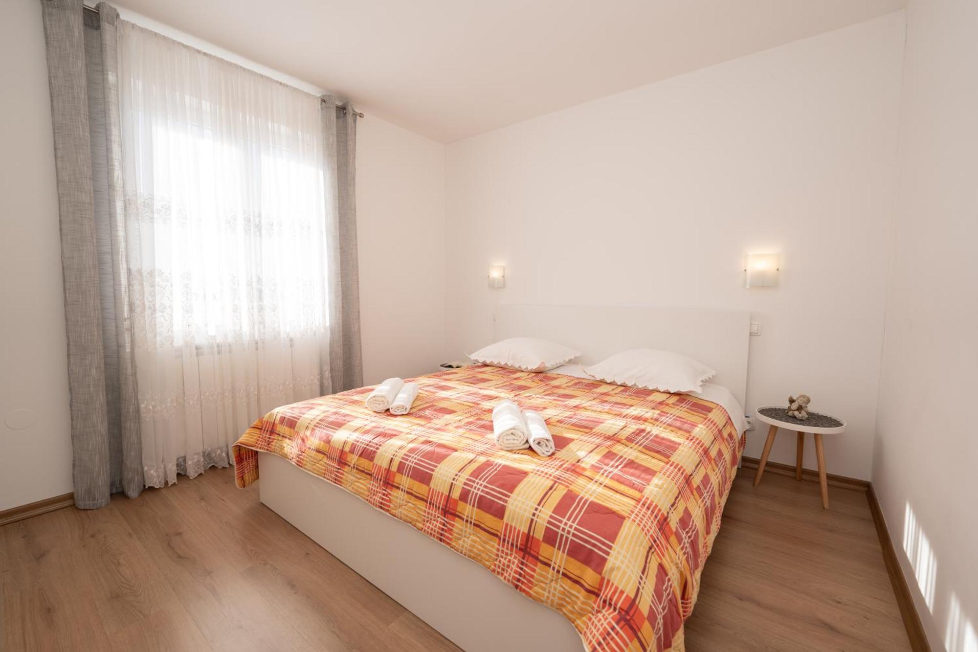 Biserka Appartement Novalja