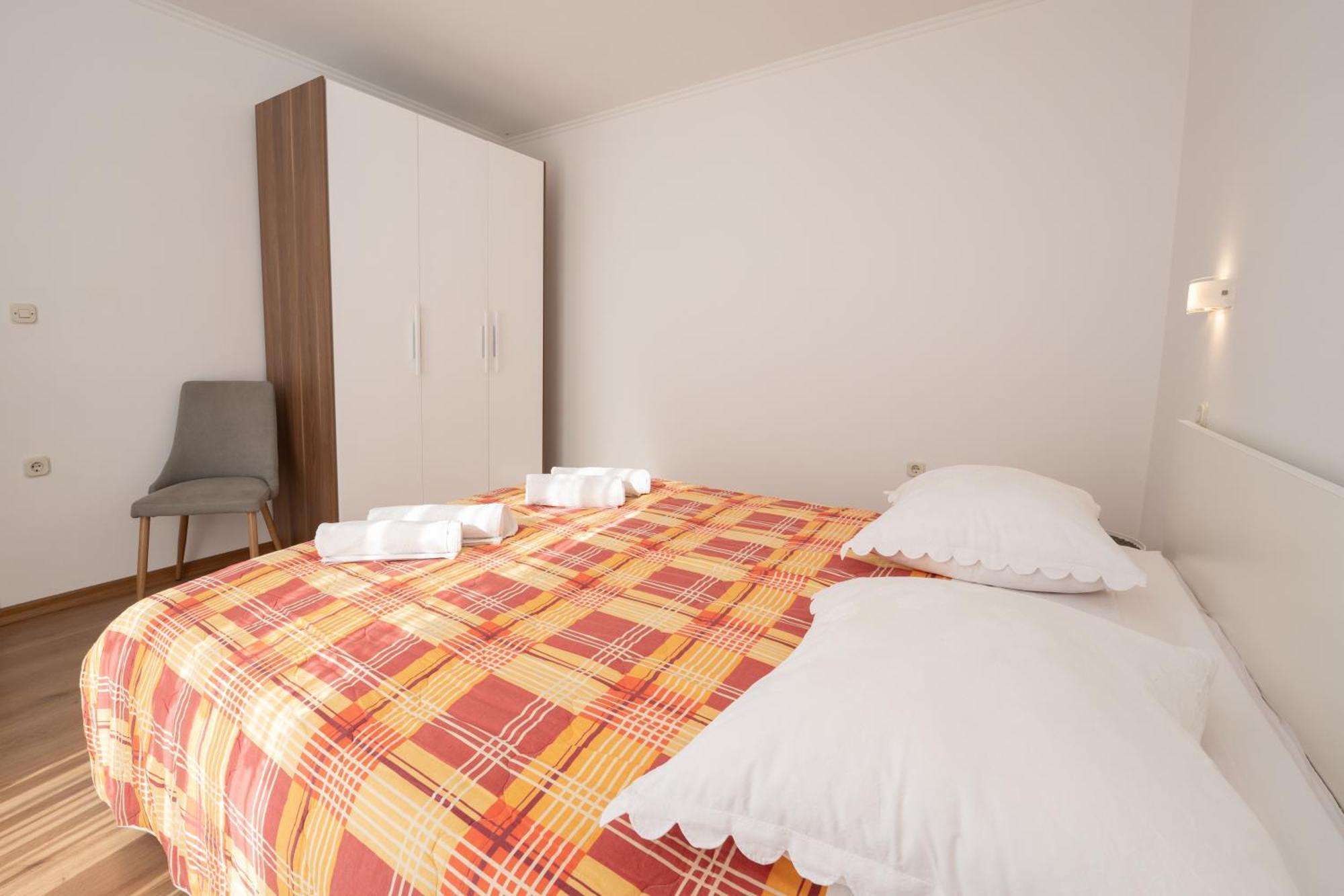 Appartement Biserka *