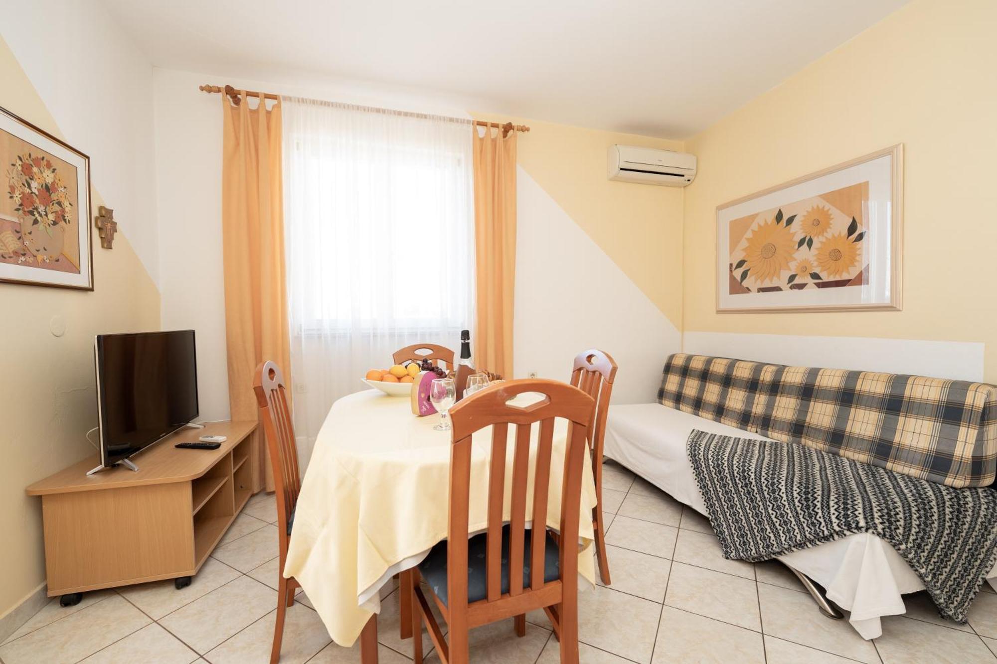 Appartement Biserka *